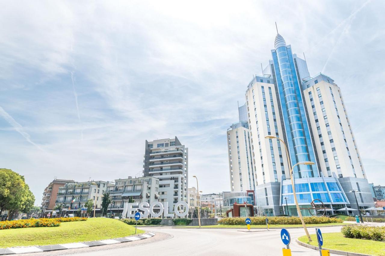 Benelux Apartment Lido di Jesolo Exterior photo