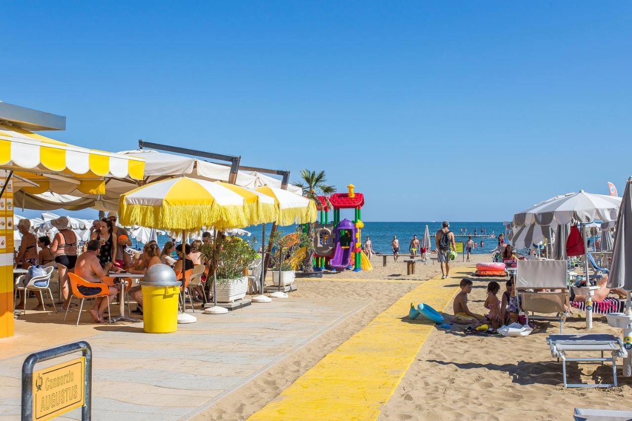 Benelux Apartment Lido di Jesolo Exterior photo