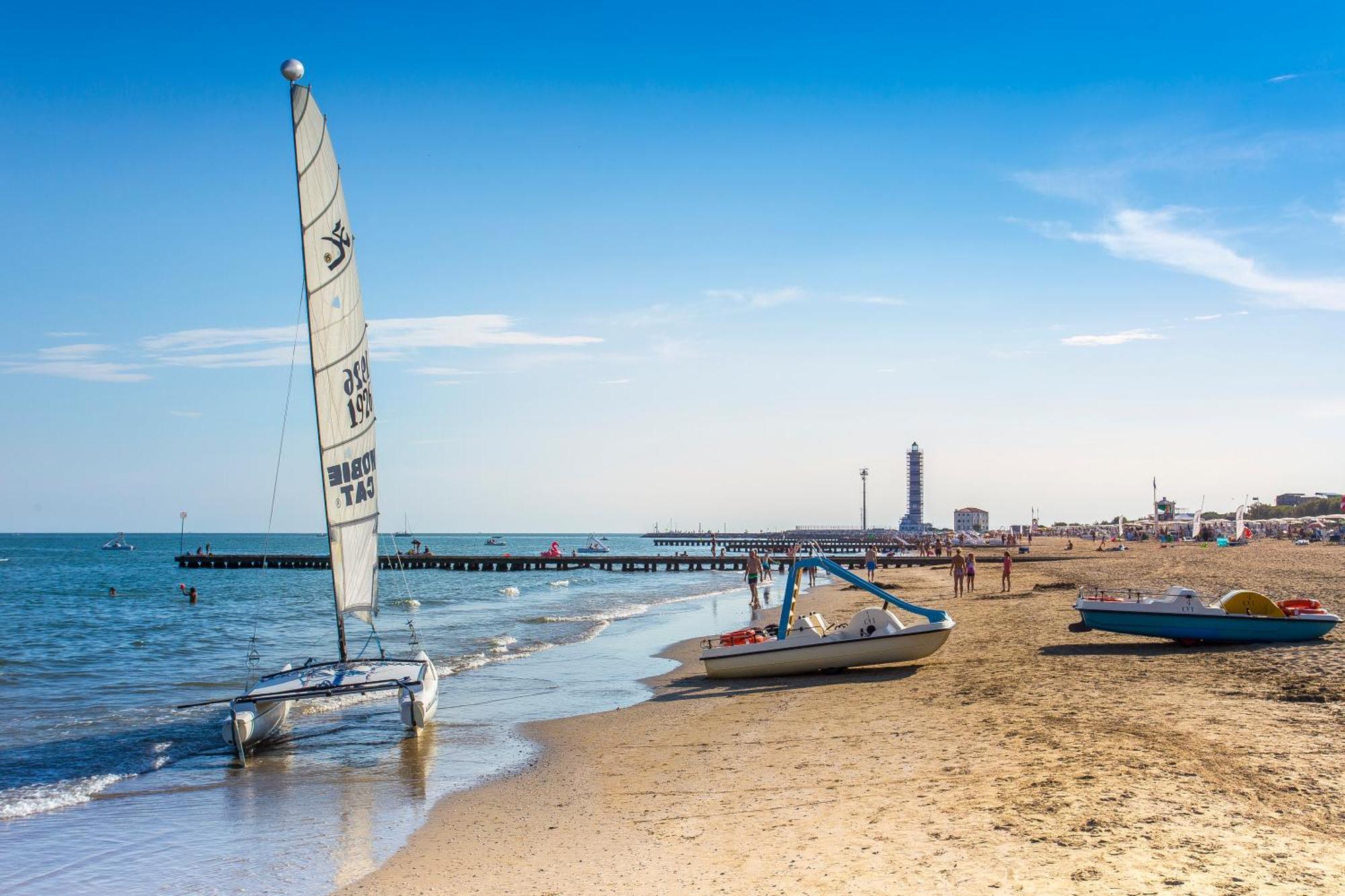 Benelux Apartment Lido di Jesolo Exterior photo